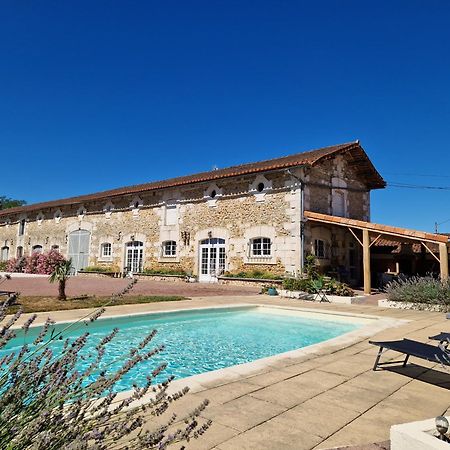 Les Quintanes Bed & Breakfast Suaux Bagian luar foto